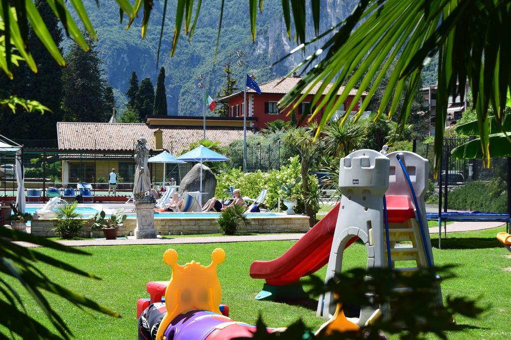 Residence Segattini Riva del Garda Kültér fotó