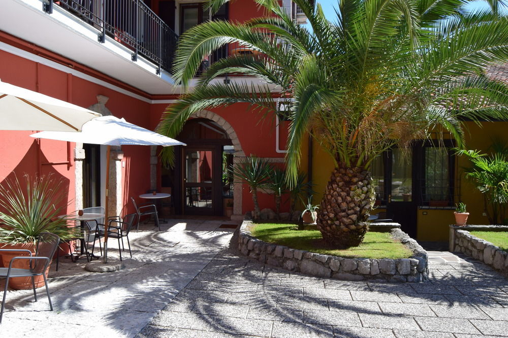 Residence Segattini Riva del Garda Kültér fotó