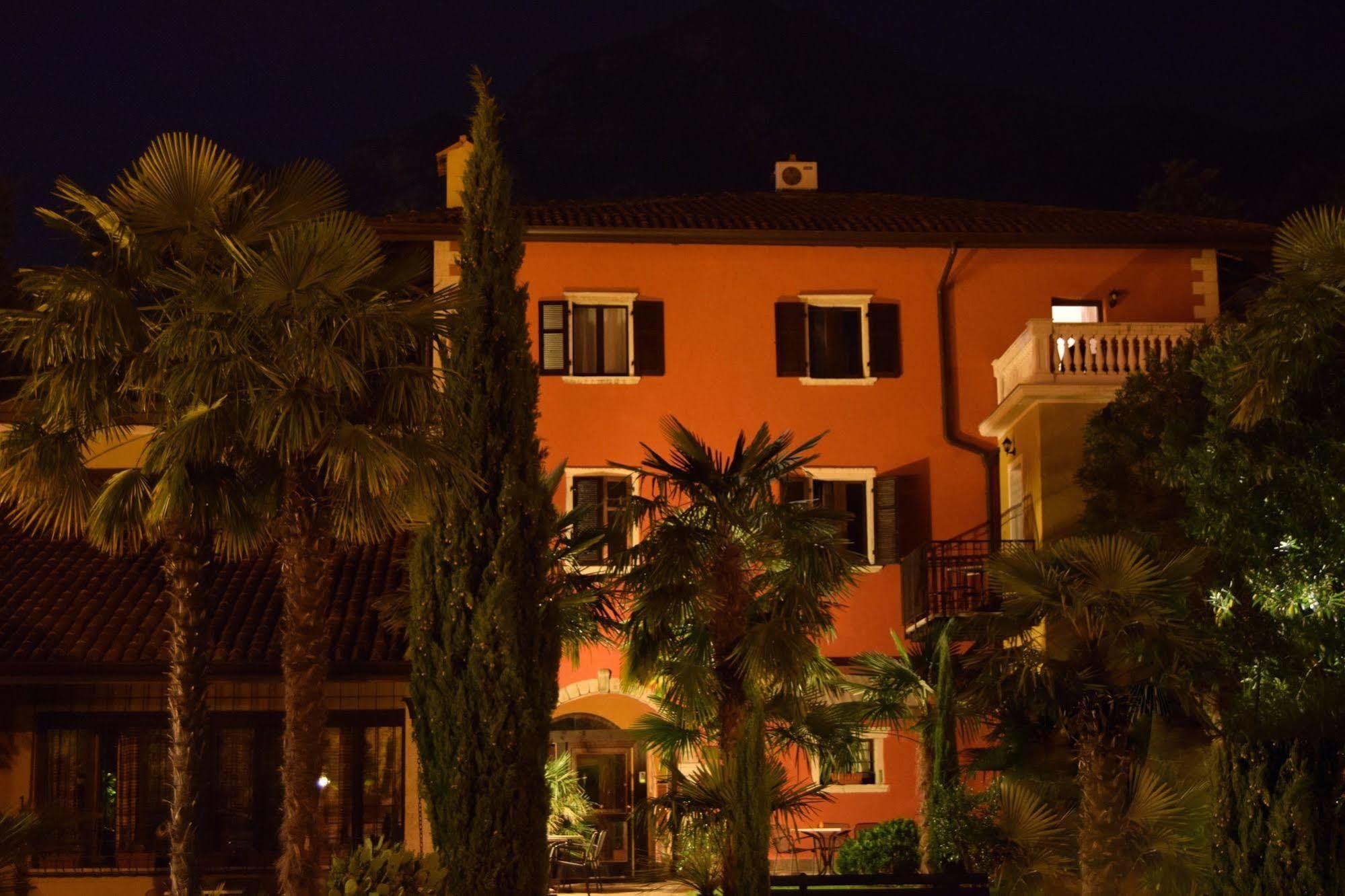 Residence Segattini Riva del Garda Kültér fotó