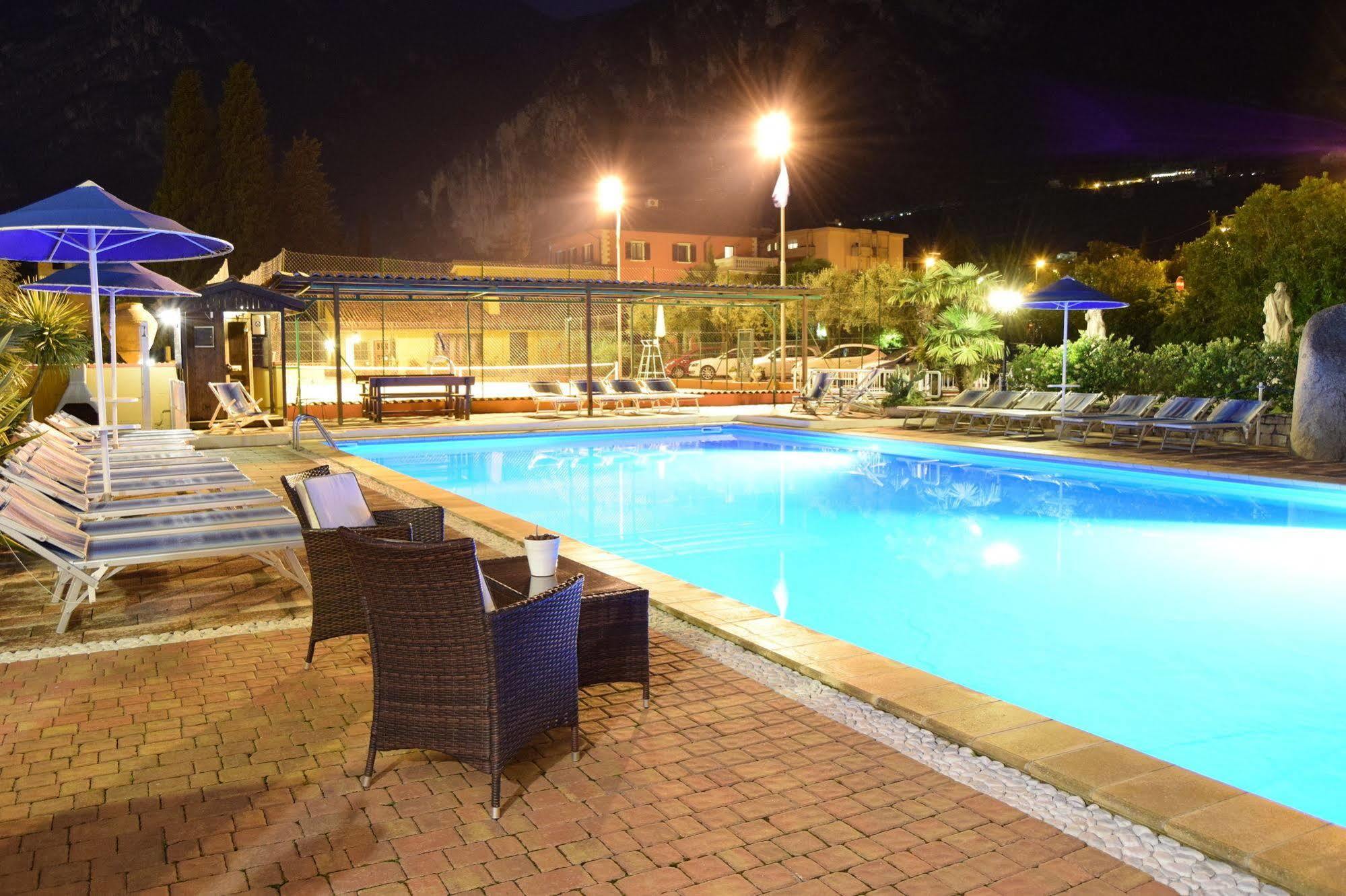 Residence Segattini Riva del Garda Kültér fotó